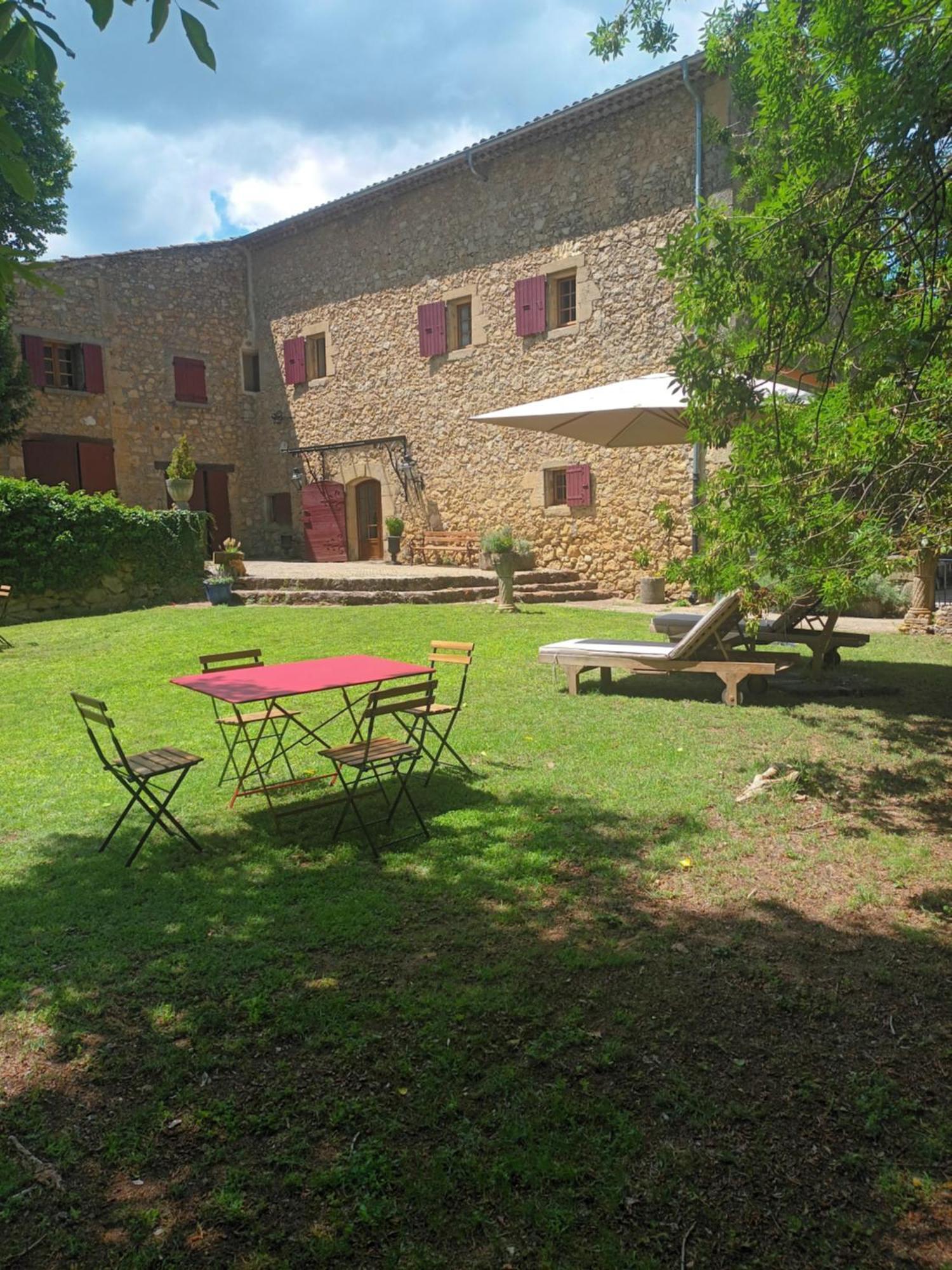 Bed and Breakfast Le Vieux Moulin à Jouques Extérieur photo