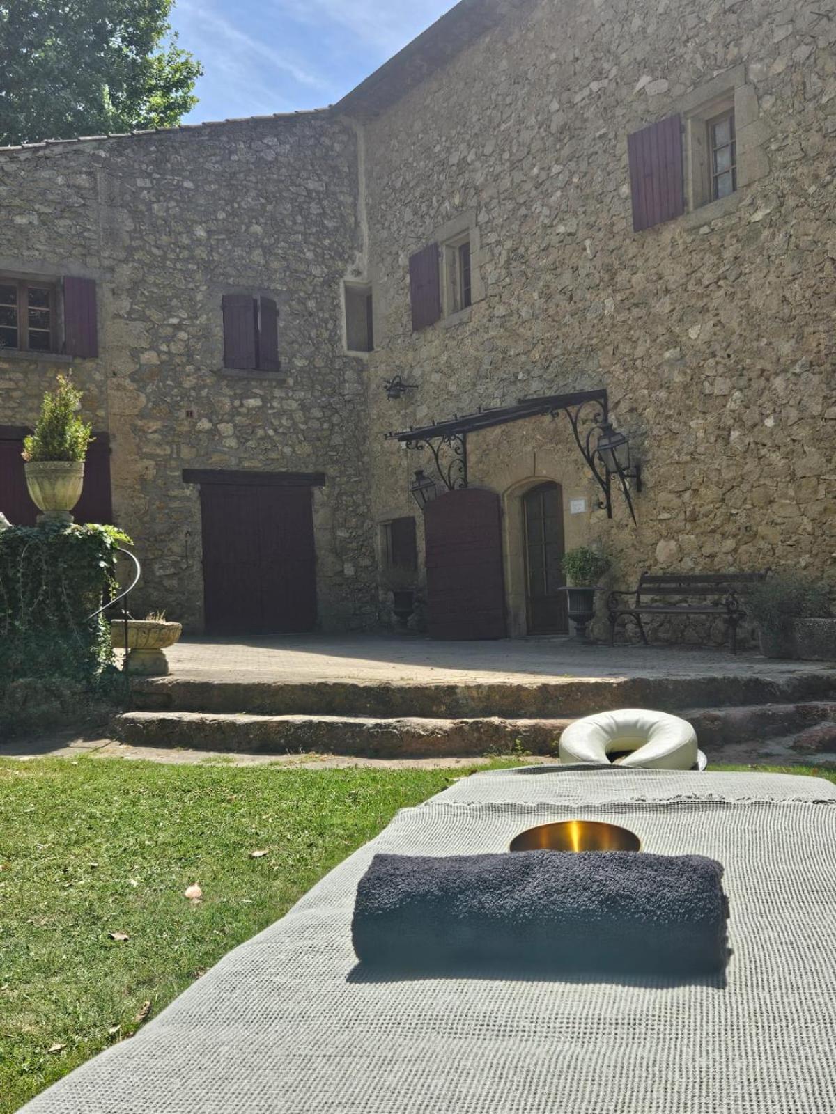 Bed and Breakfast Le Vieux Moulin à Jouques Extérieur photo
