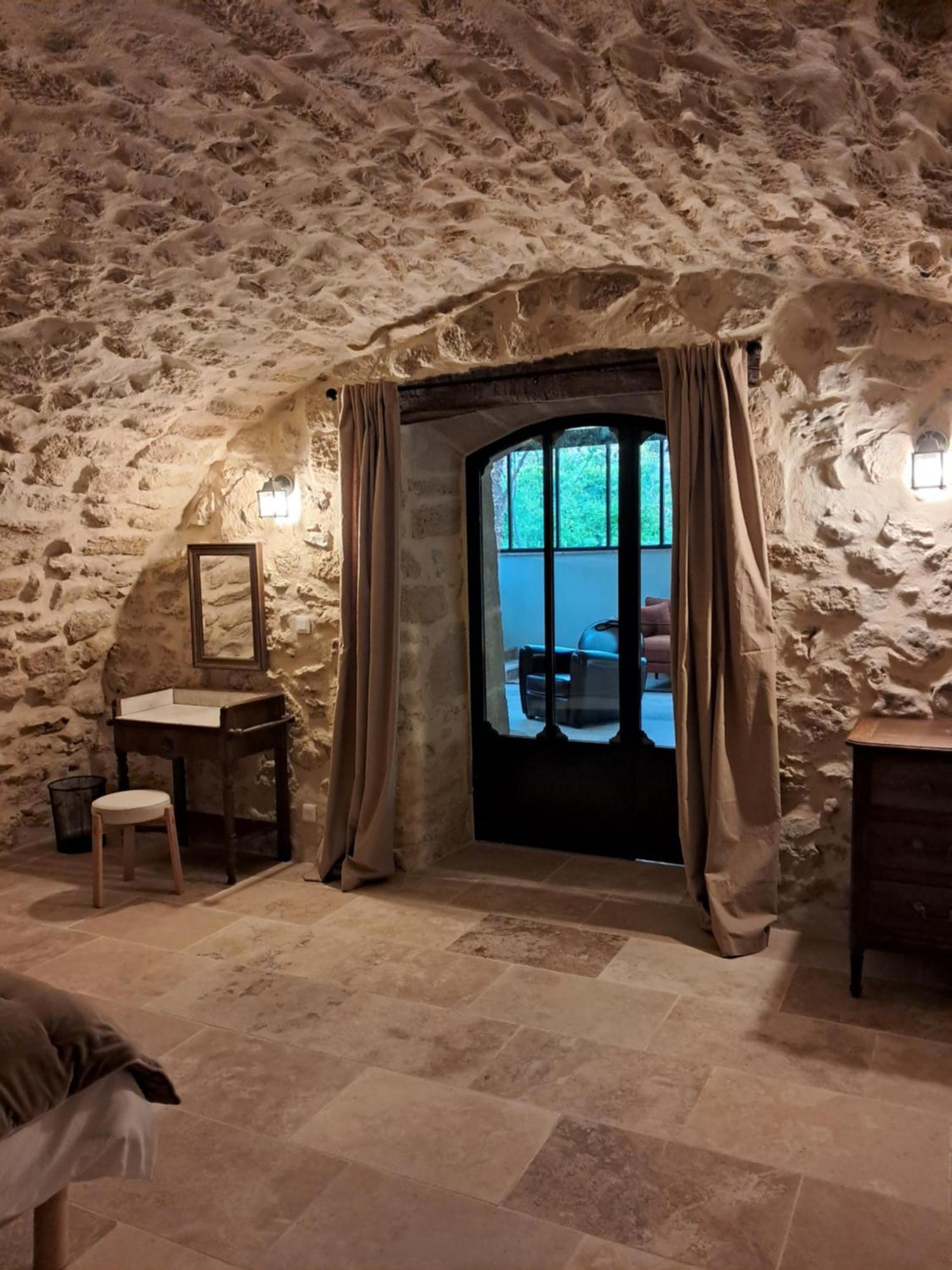 Bed and Breakfast Le Vieux Moulin à Jouques Extérieur photo
